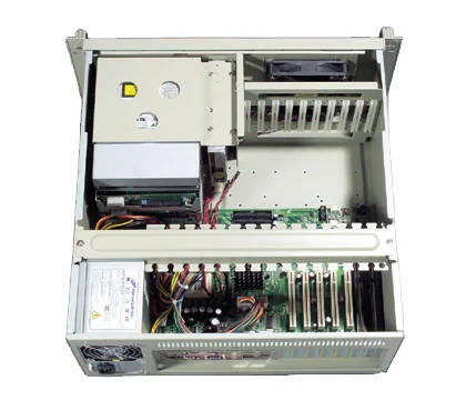 Bên trong IPC-510 khi mở nắp